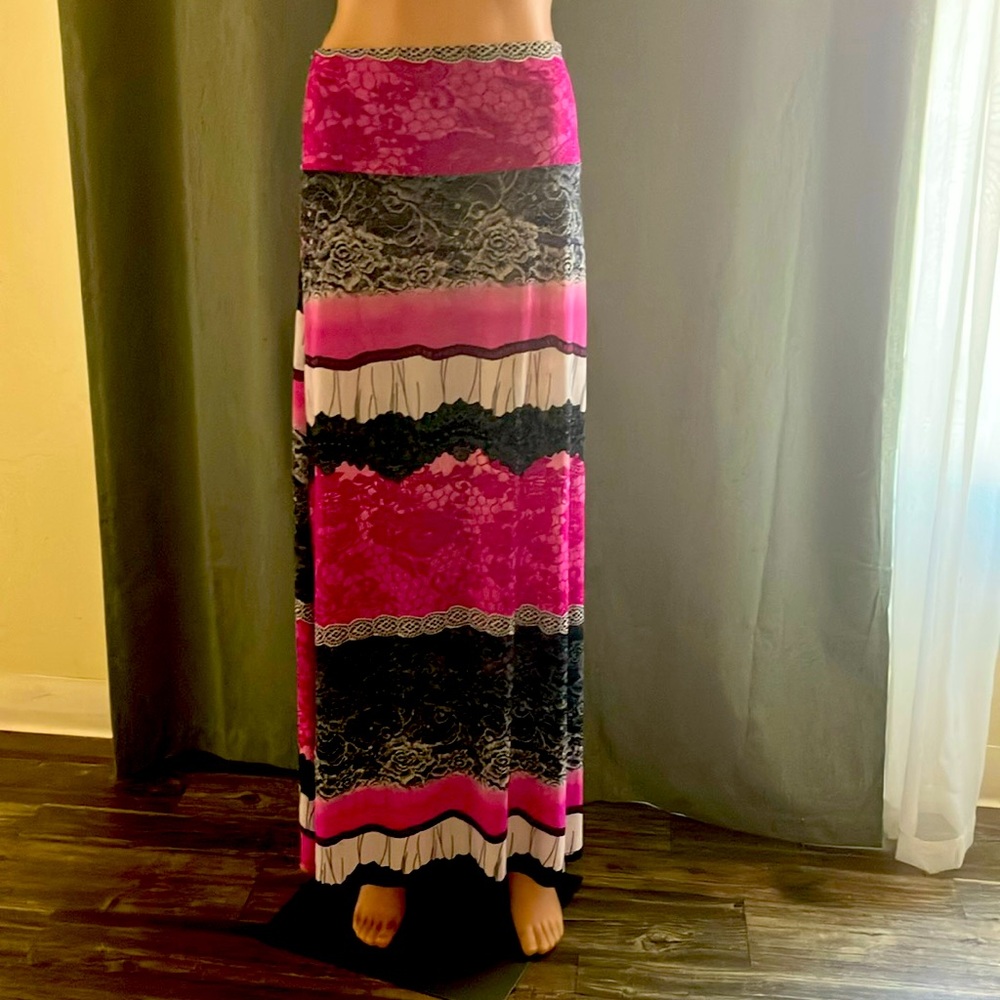 Ladies long multi color skirt
Several patterns